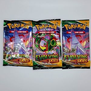Pokémon Booster 3 pack Gift Set Evolving Skies